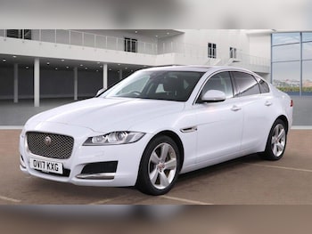 Used Jaguar XF 2017 for sale - 76446627: Photo