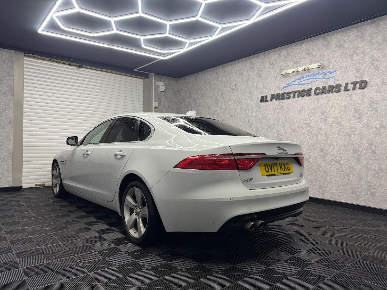 Used Jaguar XF 2017 for sale - 76446627: Photo 23