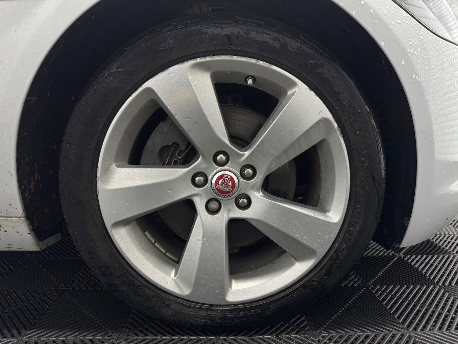 Used Jaguar XF 2017 for sale - 76446627: Photo 29