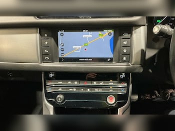 Used Jaguar XF 2017 for sale - 76446627: Photo