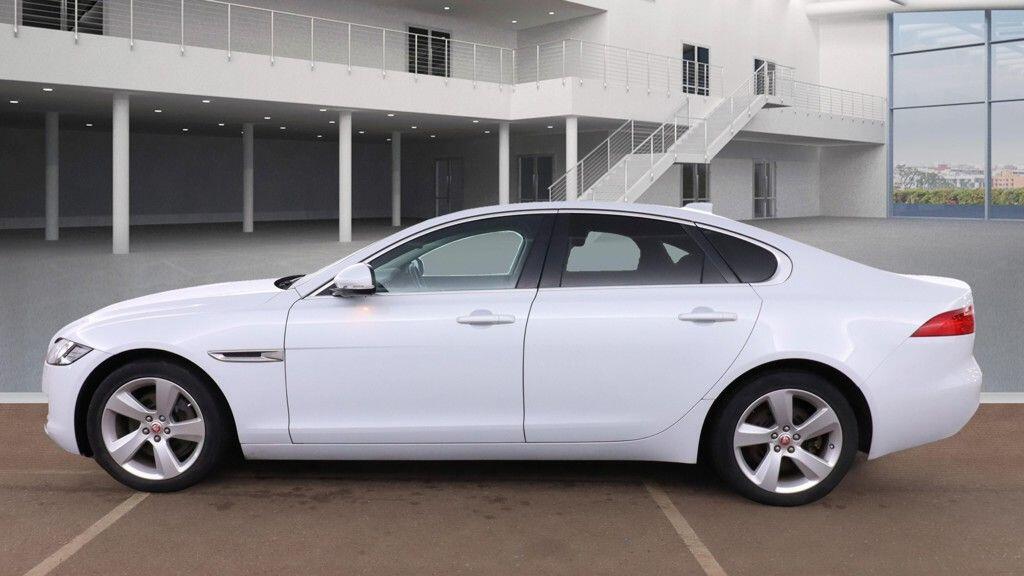 Used Jaguar XF 2017 for sale - 76446627: Photo 7