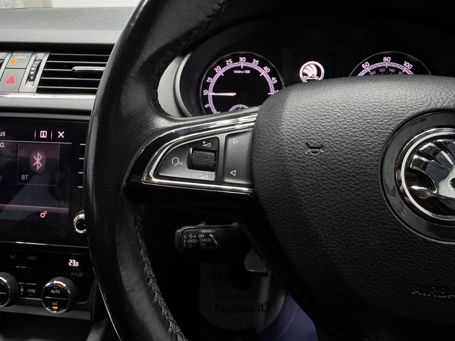 Used Skoda Octavia 2018 for sale - 76667462: Photo 8