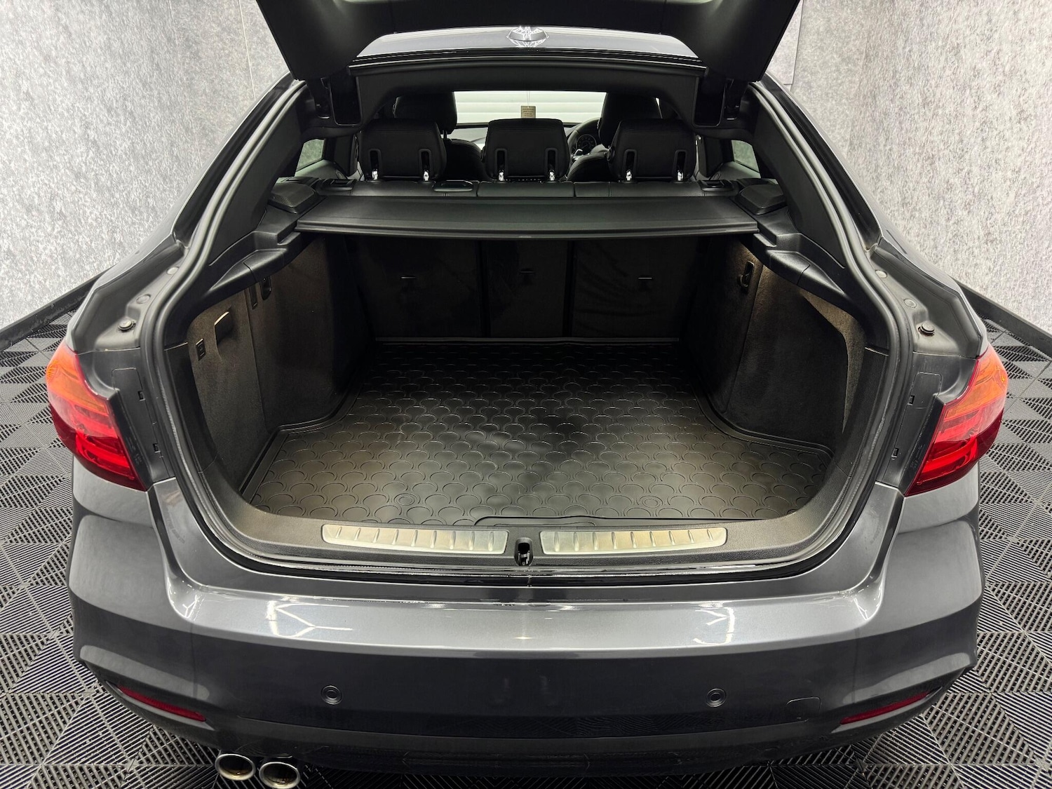 Used BMW 3 Series Gran Turismo 2016 for sale - 76433270: Photo 33