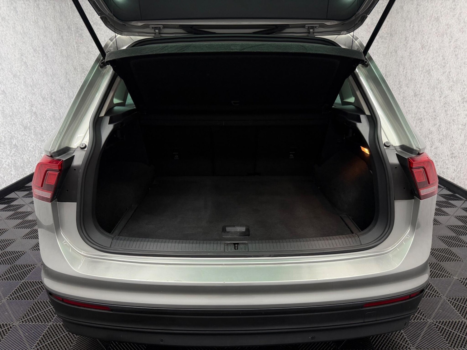 Used Volkswagen Tiguan for sale - 77377278: Photo 25