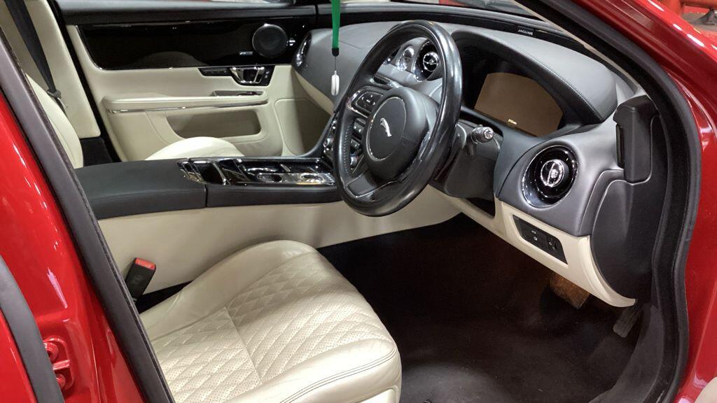Used Jaguar XJ 2017 for sale - 76666999: Photo 2