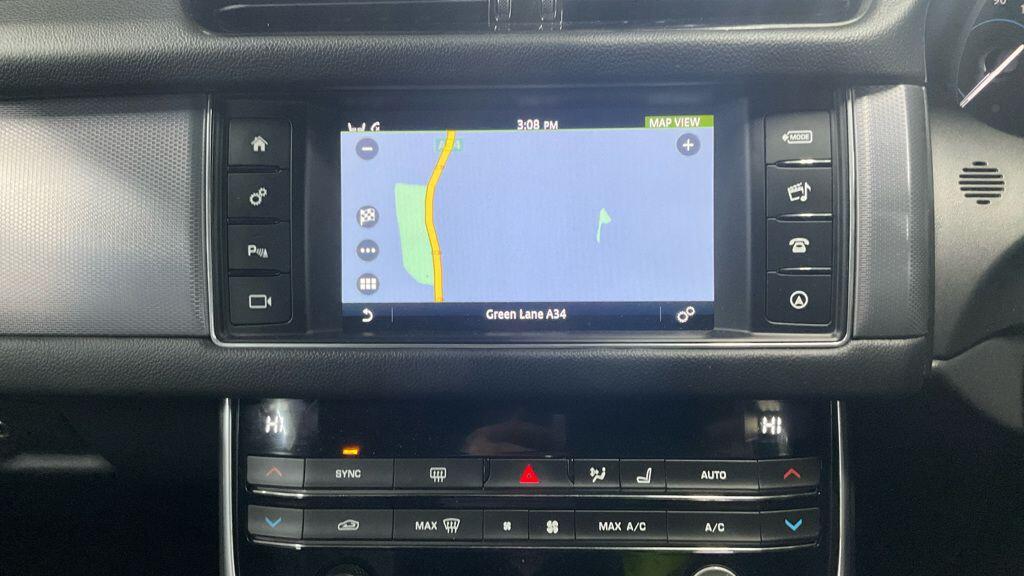 Used Jaguar XF 2018 for sale - 77574305: Photo 4