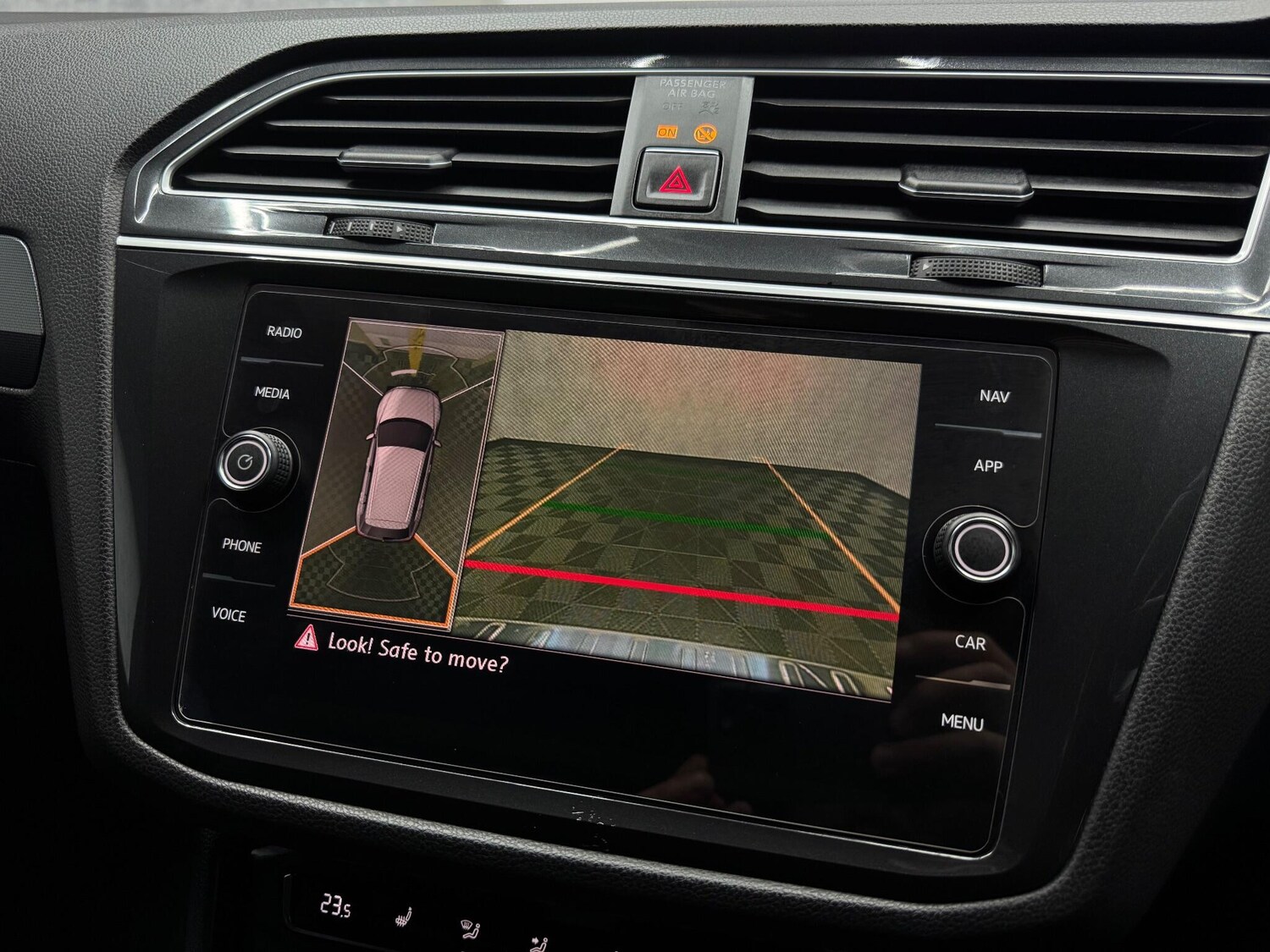 Used Volkswagen Tiguan 2016 for sale - 76606924: Photo 11