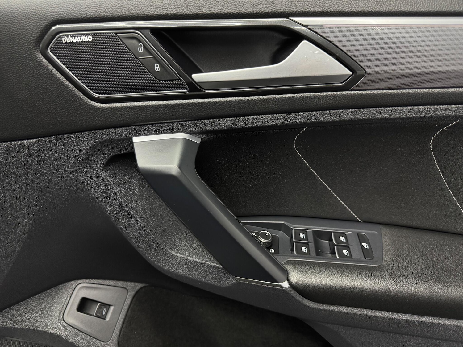 Used Volkswagen Tiguan 2016 for sale - 76606924: Photo 25