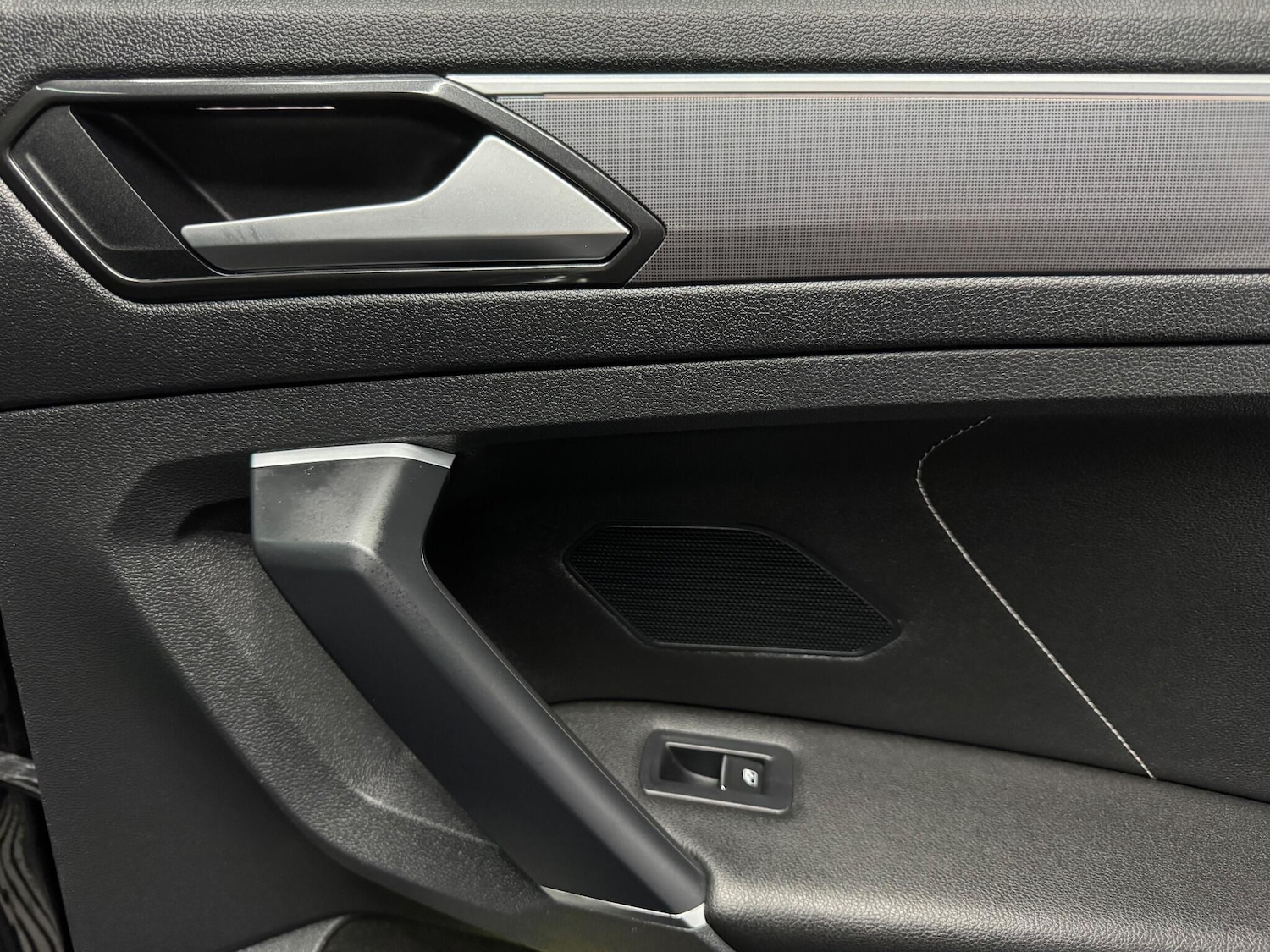 Used Volkswagen Tiguan 2016 for sale - 76606924: Photo 26