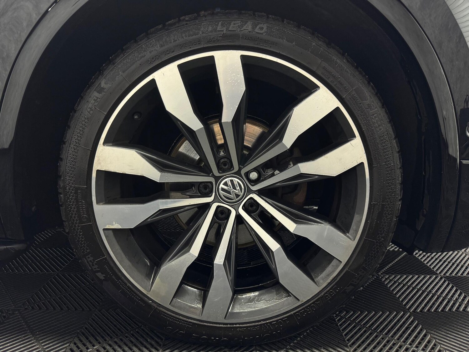 Used Volkswagen Tiguan 2016 for sale - 76606924: Photo 36