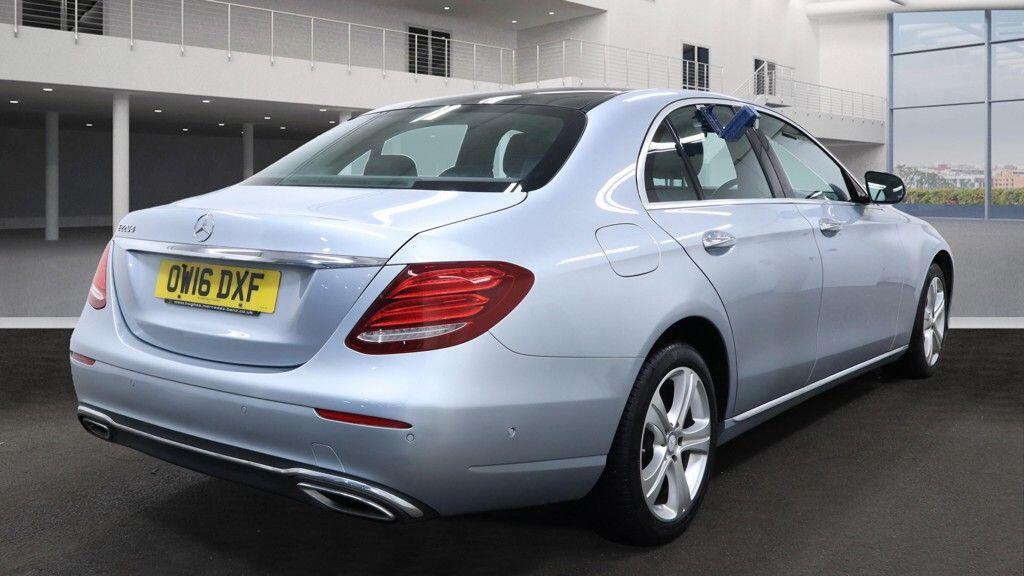 Used Mercedes-Benz E Class 2016 for sale - 76633342: Photo 11