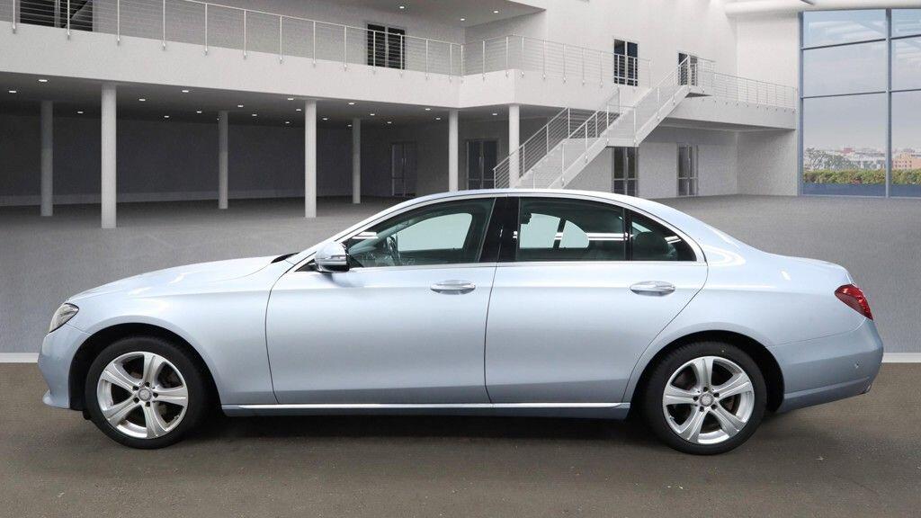 Used Mercedes-Benz E Class 2016 for sale - 76633342: Photo 9