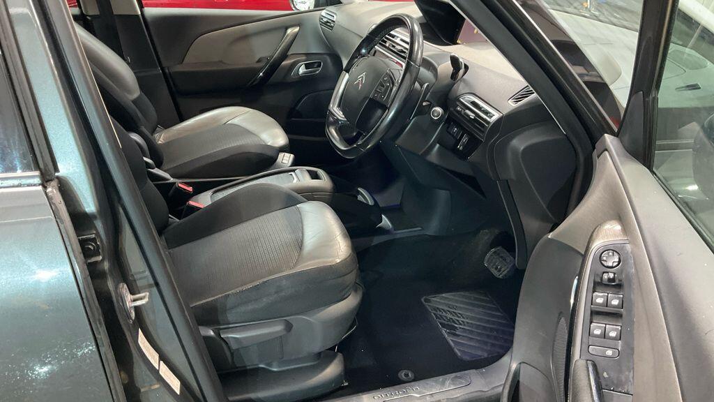 Used Citroen C4 Grand Picasso 2017 for sale - 76646277: Photo 2