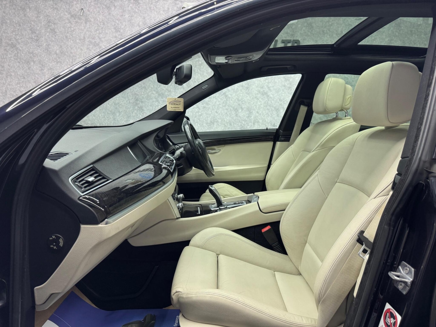 Used BMW 5 Series Gran Turismo 2013 for sale - 76832693: Photo 3