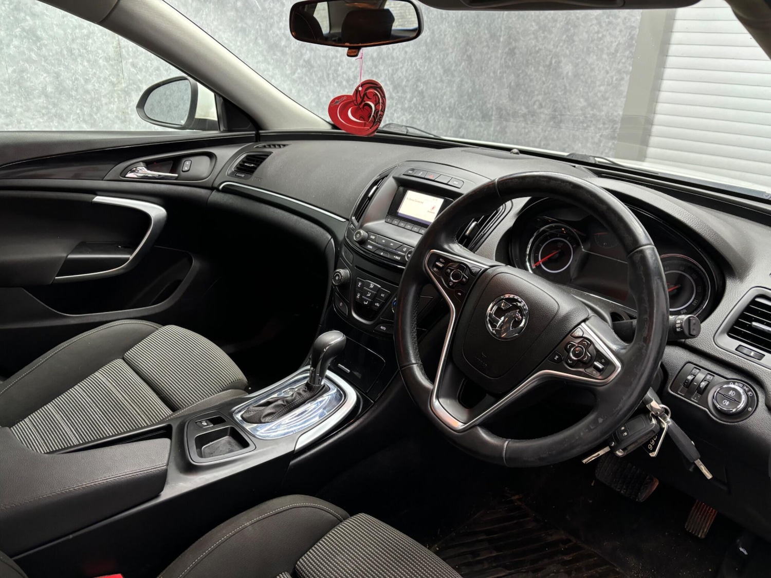 Used Vauxhall Insignia for sale - 78057601: Photo 2