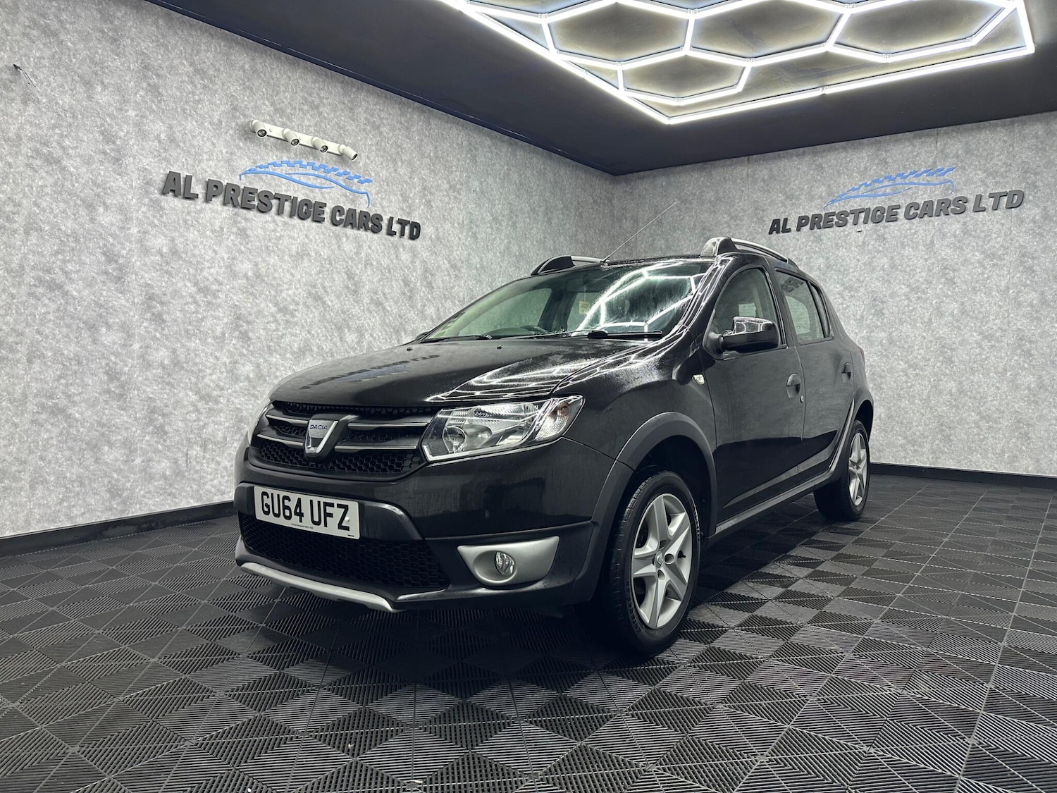 Used Dacia Sandero Stepway 2014 for sale - 78058623: Photo 1