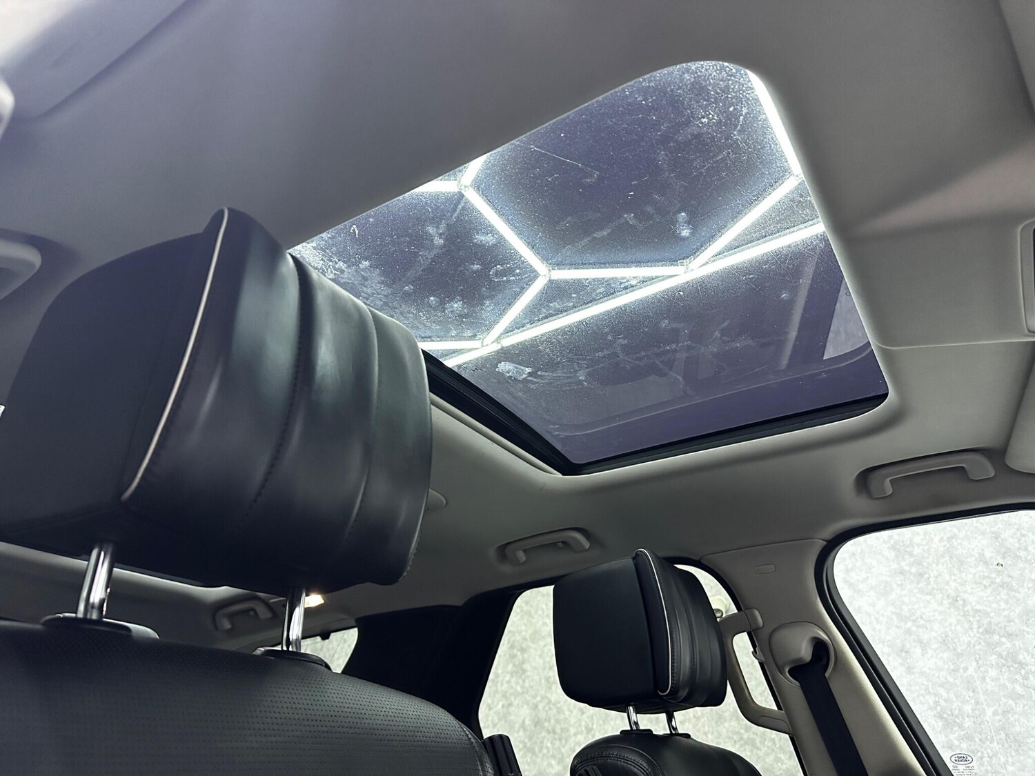 Used Land Rover Discovery 2017 for sale - 78058846: Photo 12