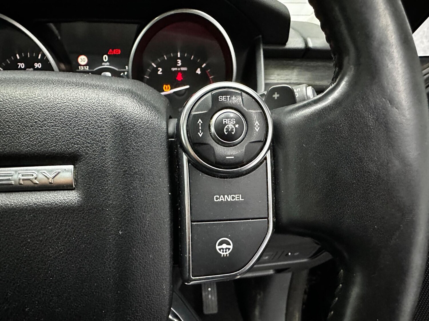 Used Land Rover Discovery 2017 for sale - 78058846: Photo 18