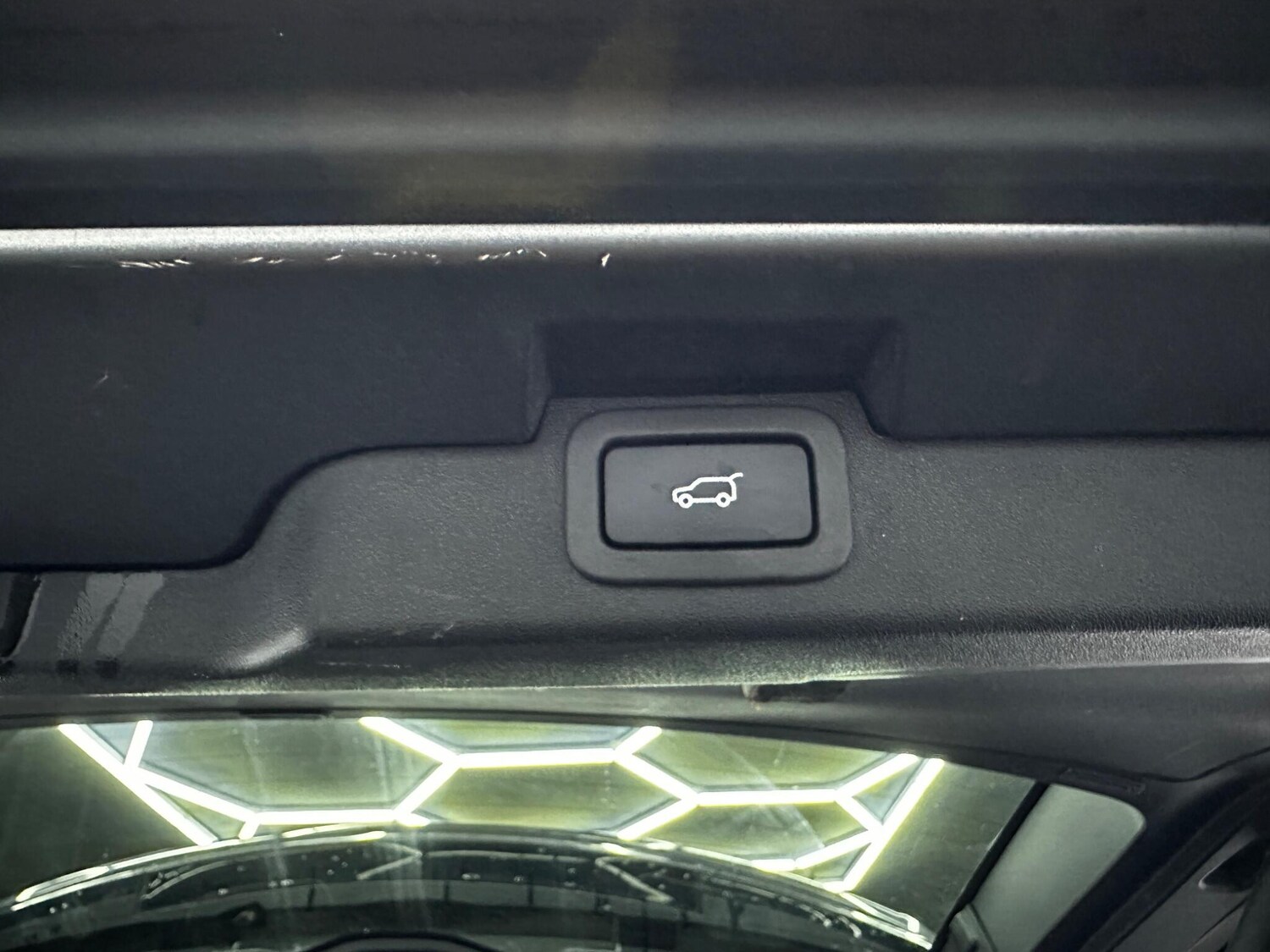 Used Land Rover Discovery 2017 for sale - 78058846: Photo 34