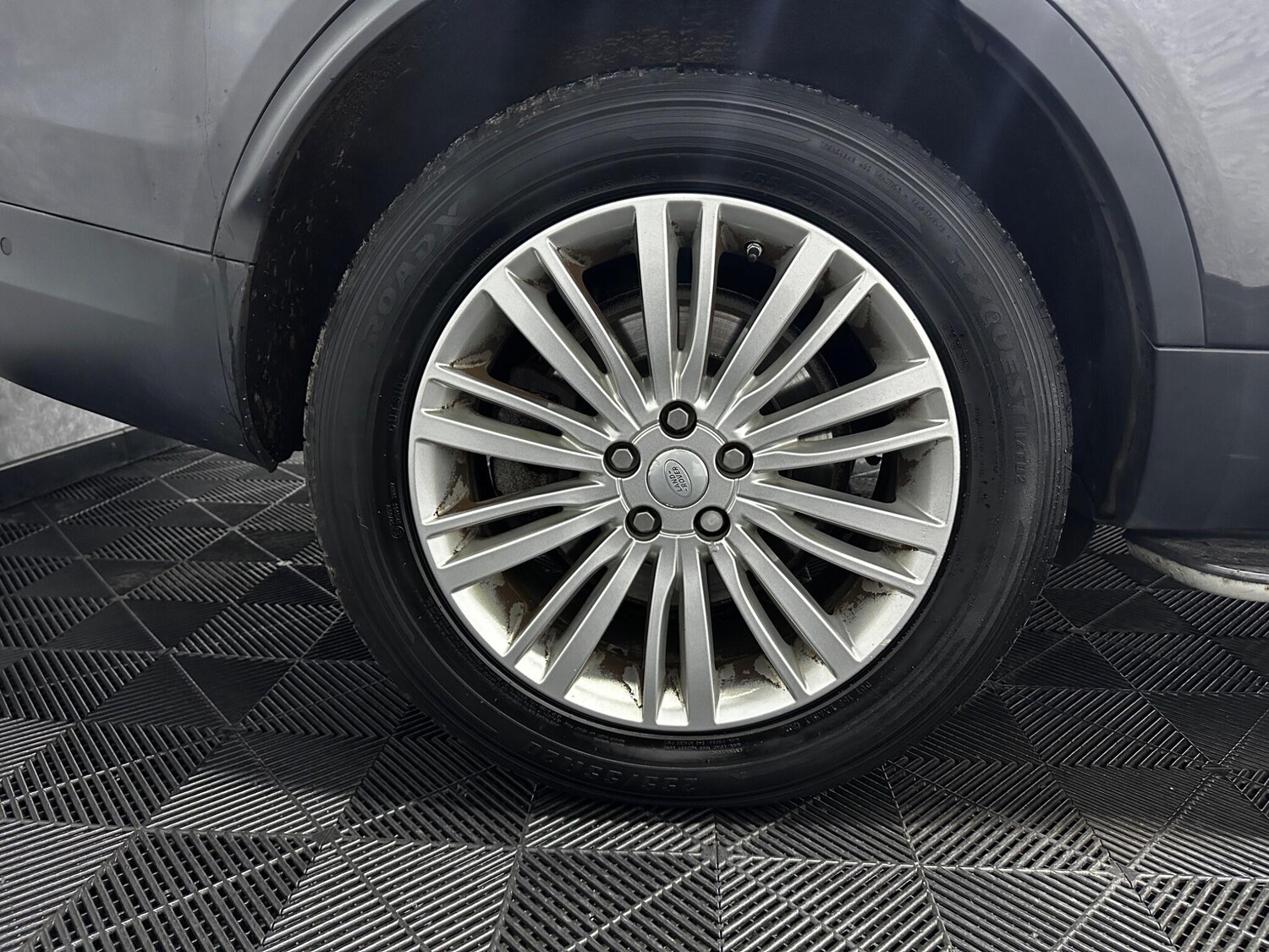 Used Land Rover Discovery 2017 for sale - 78058846: Photo 38