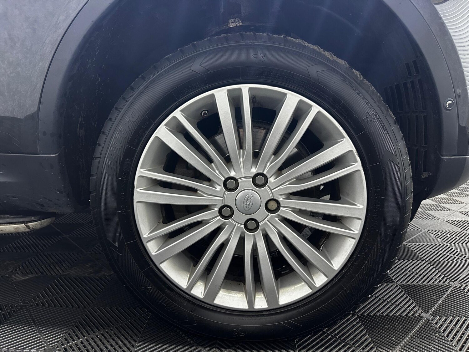 Used Land Rover Discovery 2017 for sale - 78058846: Photo 39