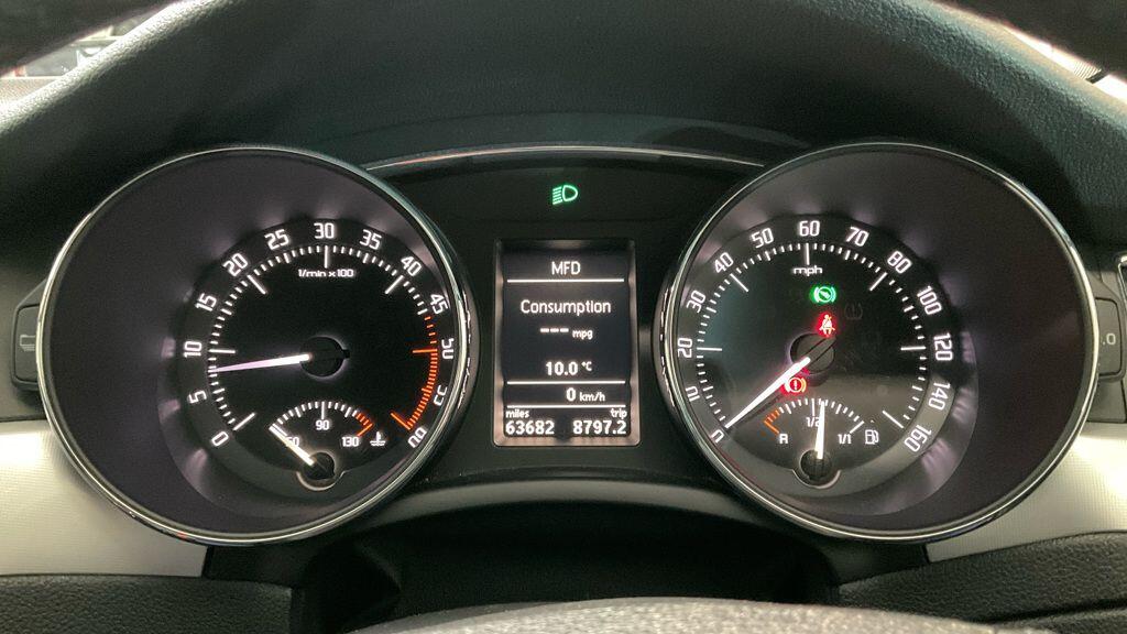 Used Skoda Superb 2011 for sale - 77396371: Photo 5