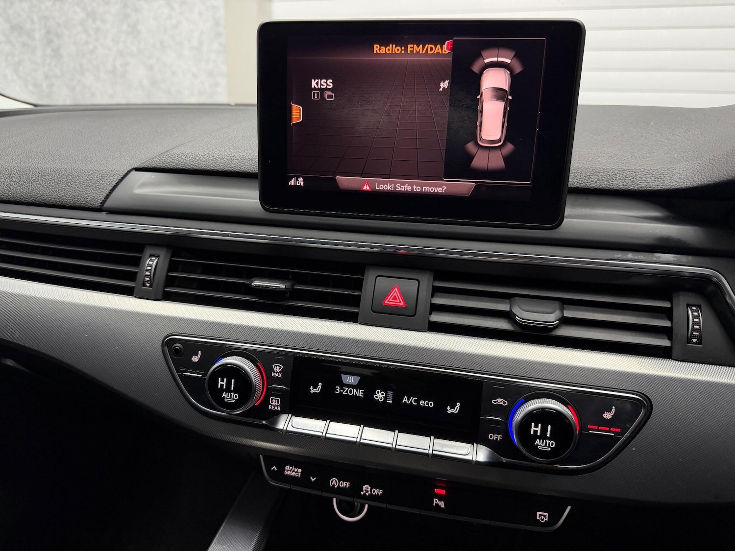 Used Audi A4 Avant for sale - 77396707: Photo 10