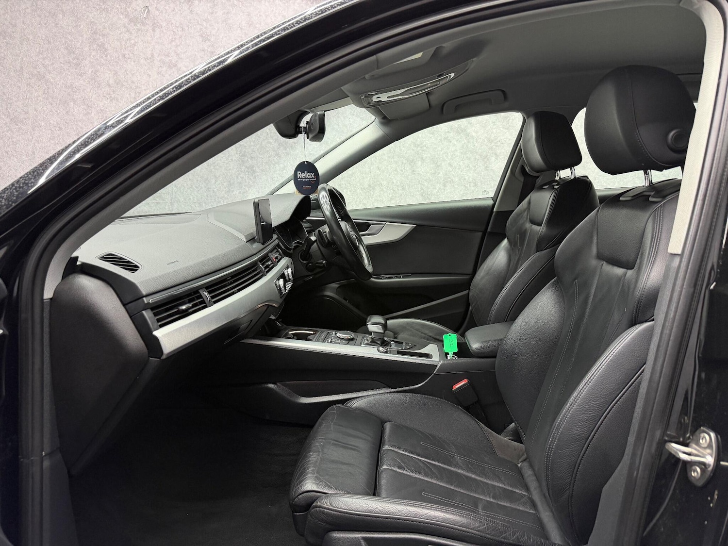 Used Audi A4 Avant for sale - 77396707: Photo 3