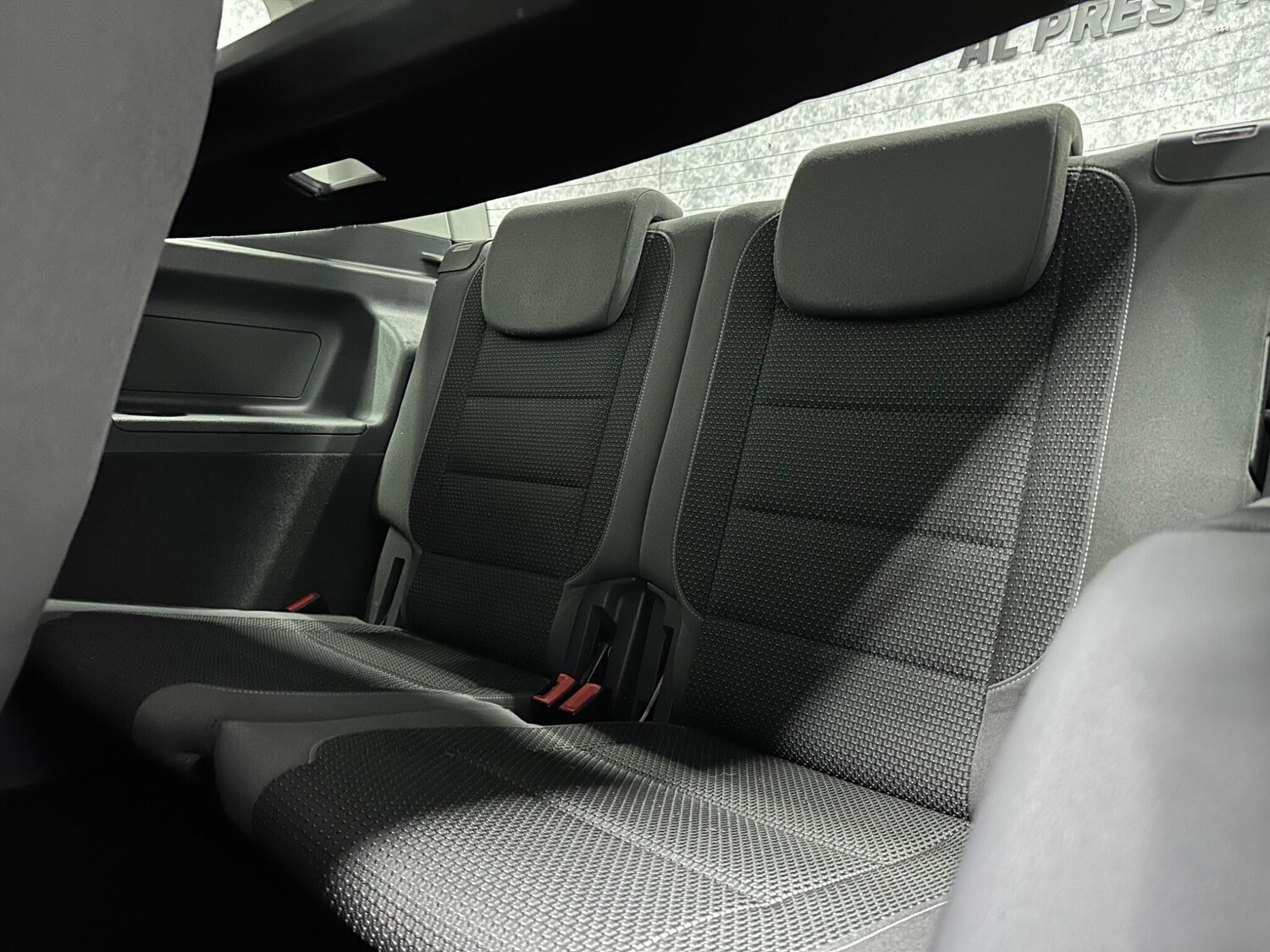 Used Volkswagen Touran for sale - 78057869: Photo 10