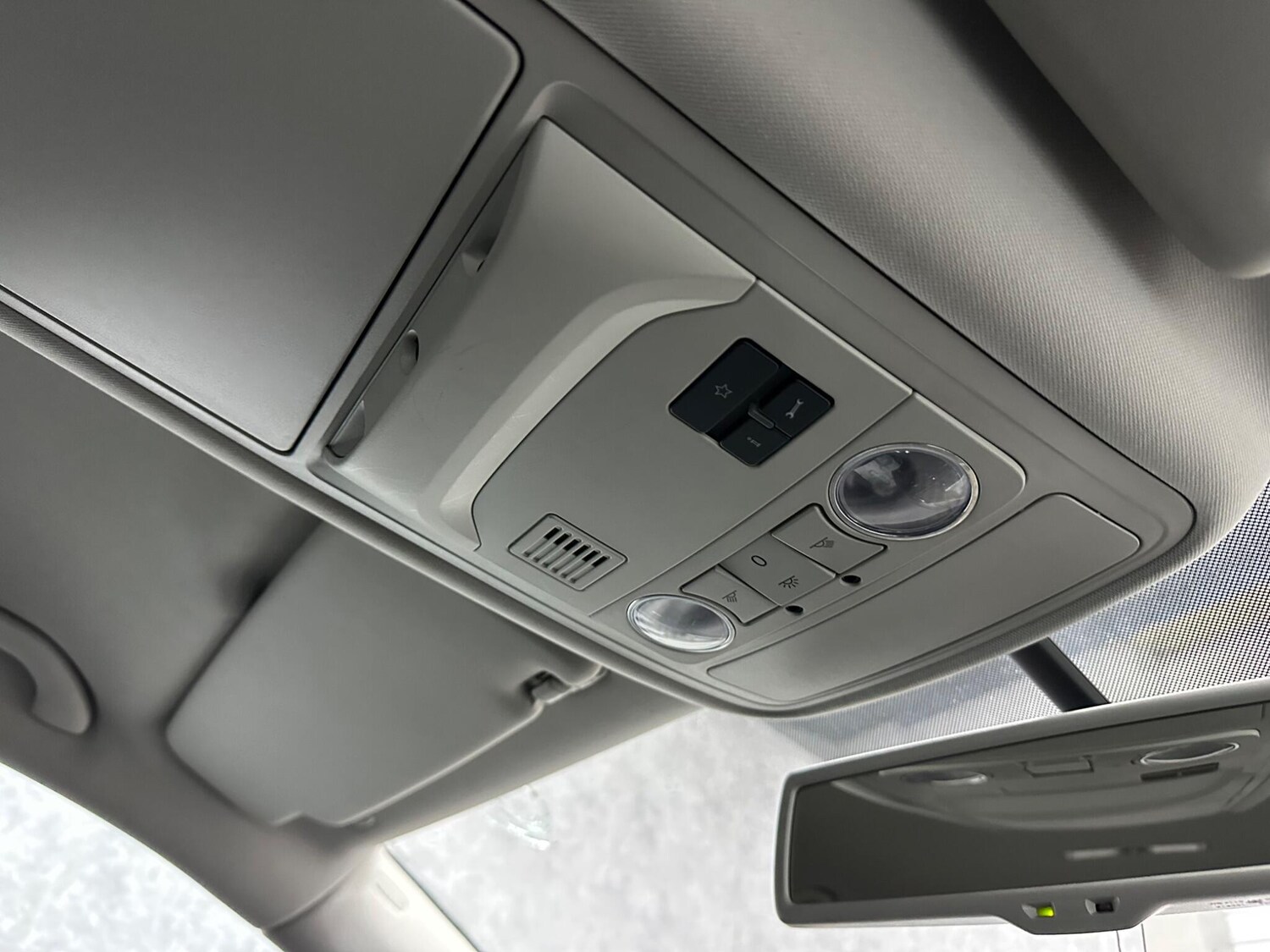 Used Volkswagen Touran for sale - 78057869: Photo 21