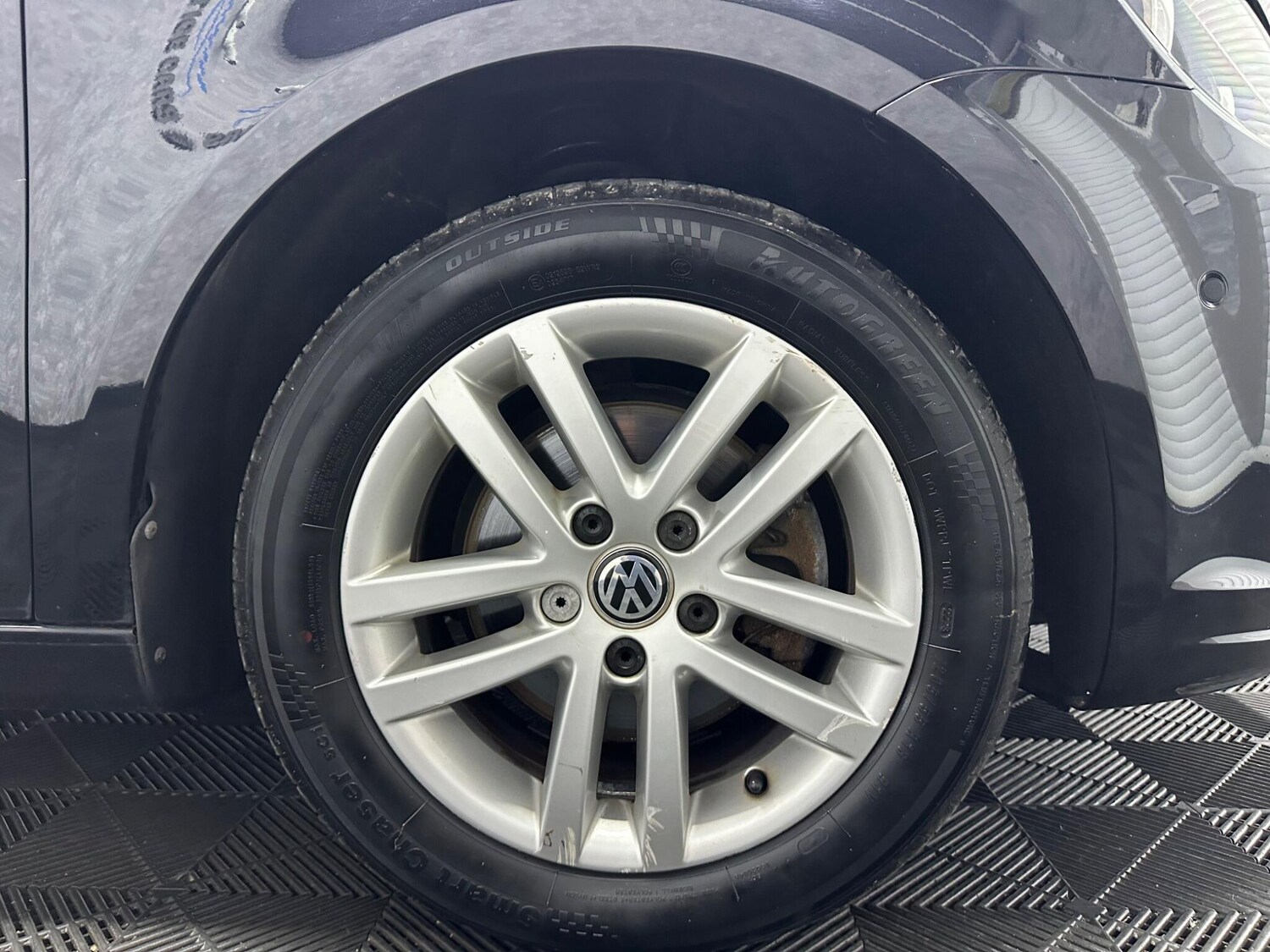 Used Volkswagen Touran for sale - 78057869: Photo 24