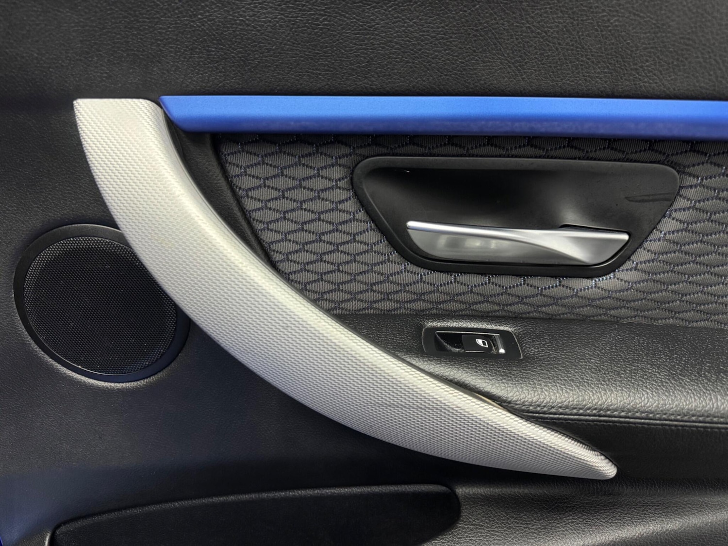 Used BMW 3 Series 2018 for sale - 76632750: Photo 29