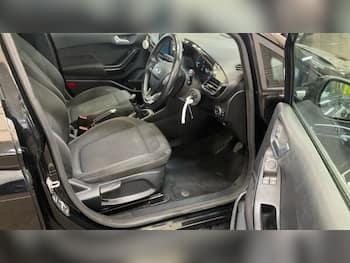 Used Ford Fiesta 2018 for sale - 79836342: Photo