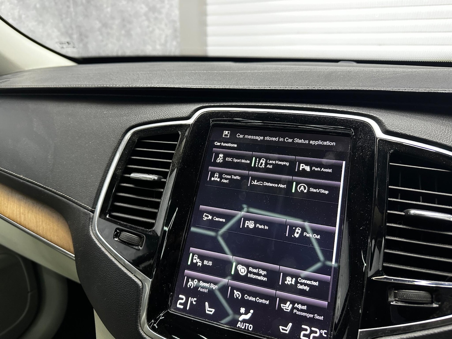 Used Volvo XC90 2018 for sale - 78058263: Photo 8