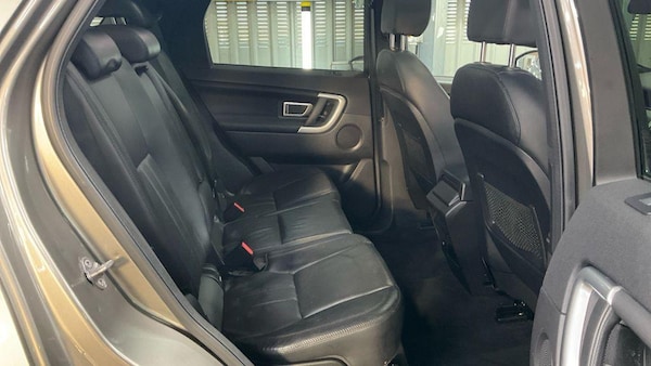 Used Land Rover Discovery Sport 2017 for sale - 75670462: Photo 3