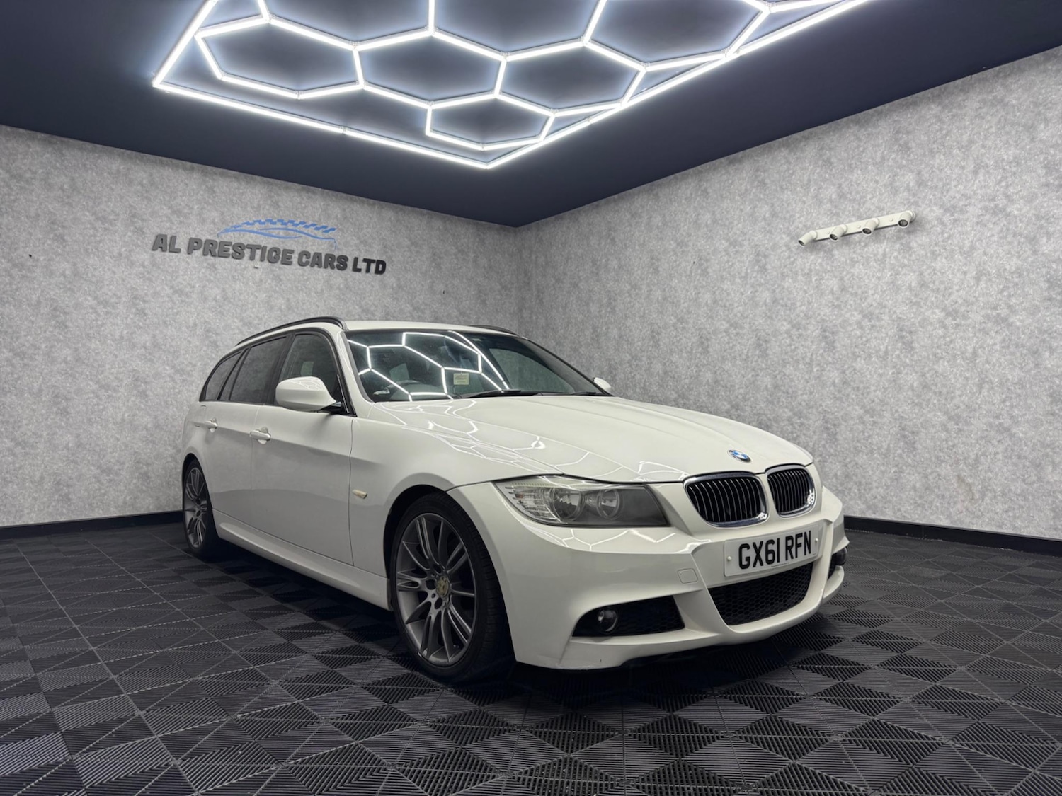 Used BMW 3 Series 2011 for sale - 76446392: Photo 16