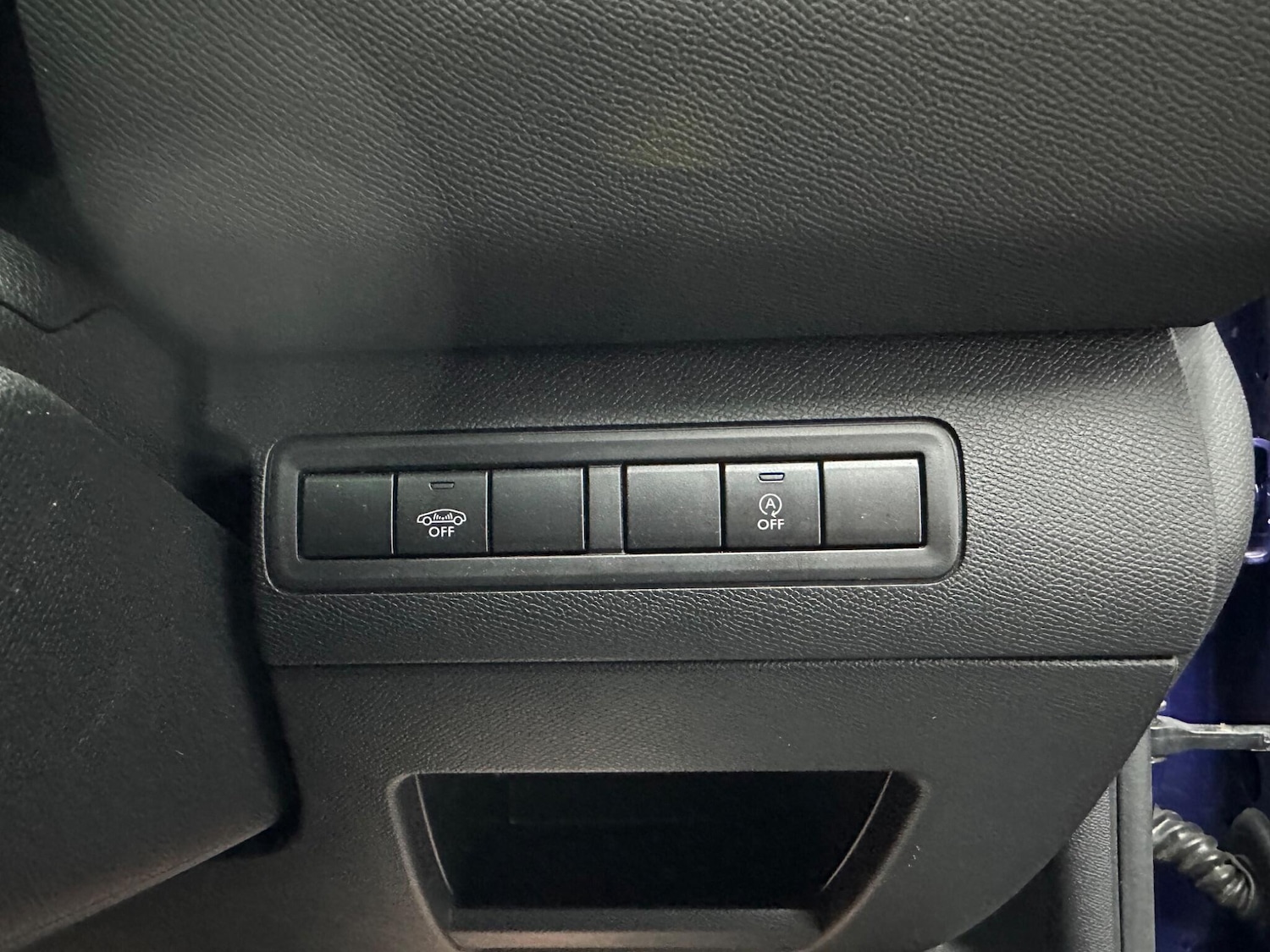 Used Peugeot 308 2017 for sale - 77484281: Photo 23