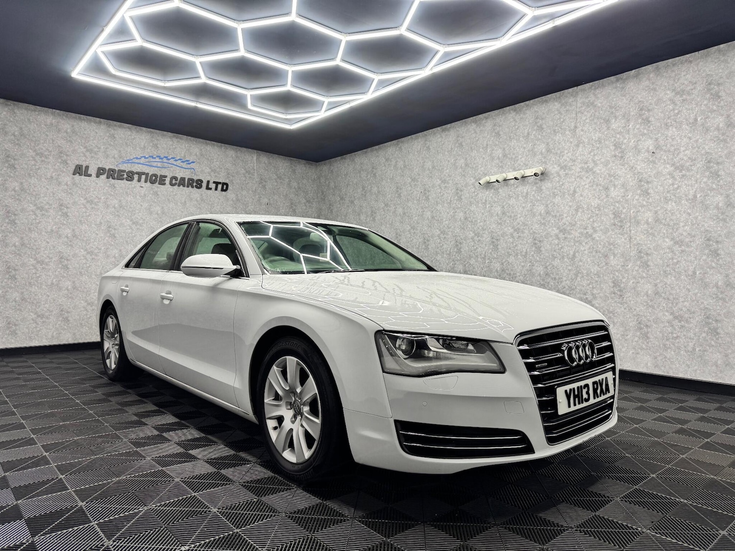 Used Audi A8 2013 for sale - 76658796: Photo 27