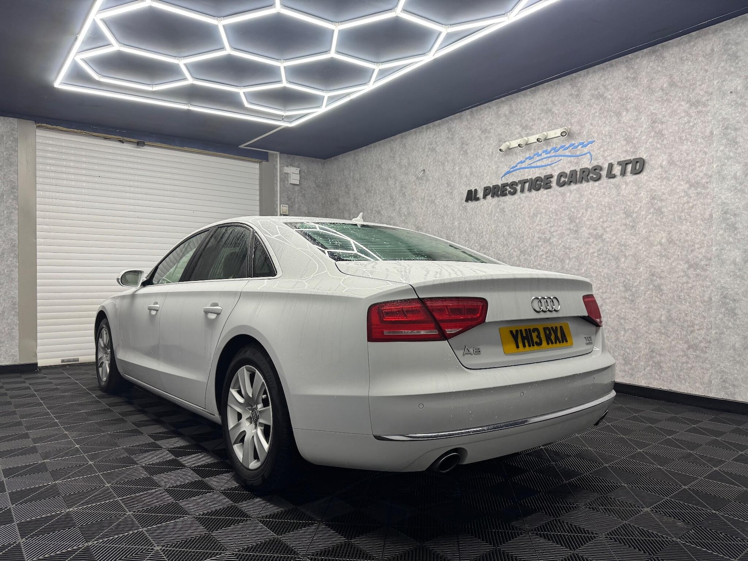 Used Audi A8 2013 for sale - 76658796: Photo 28