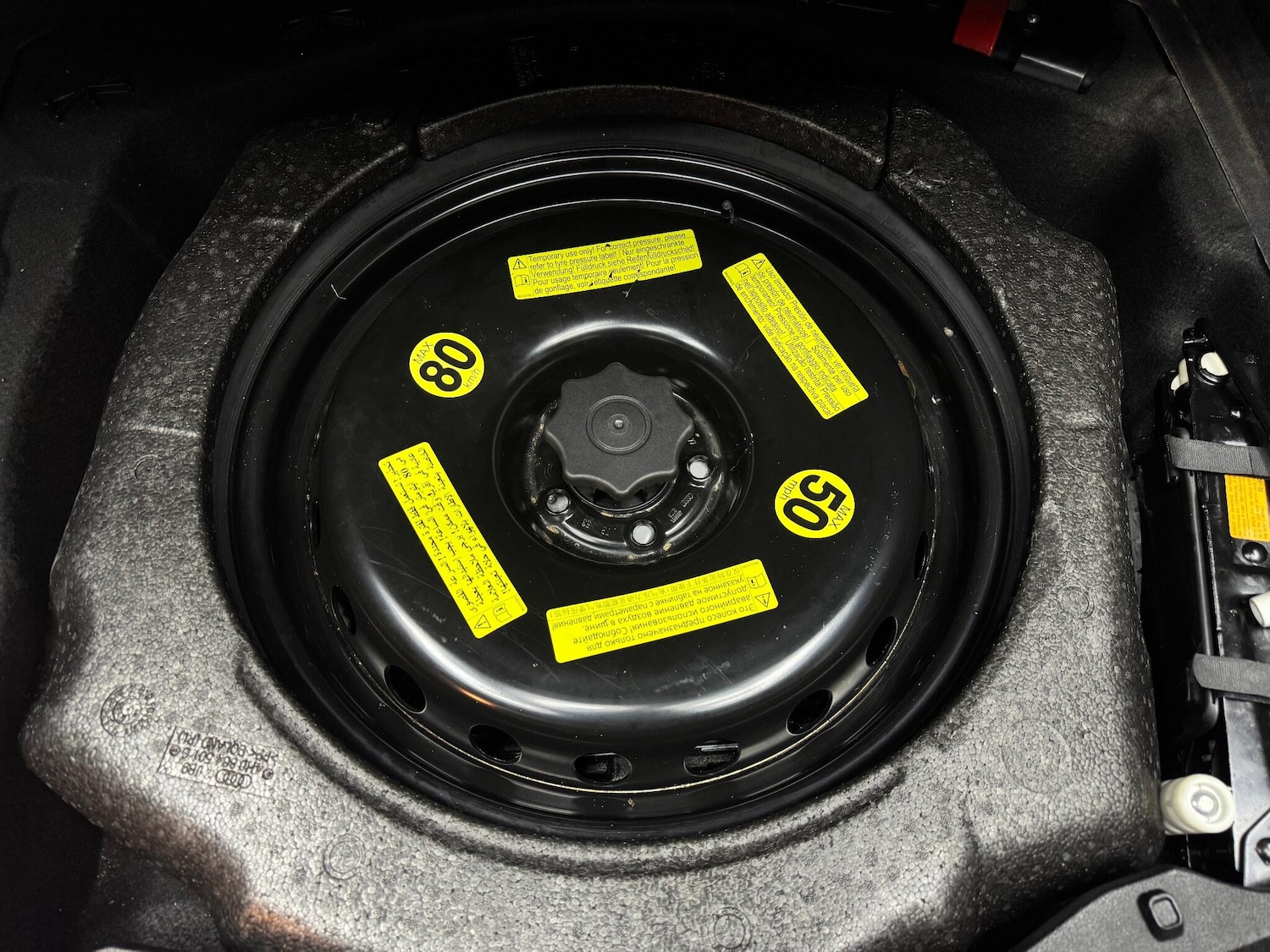 Used Audi A8 2013 for sale - 76658796: Photo 30