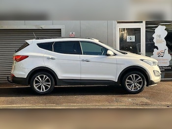 Used Hyundai Santa Fe 2015 for sale - 77784291: Photo