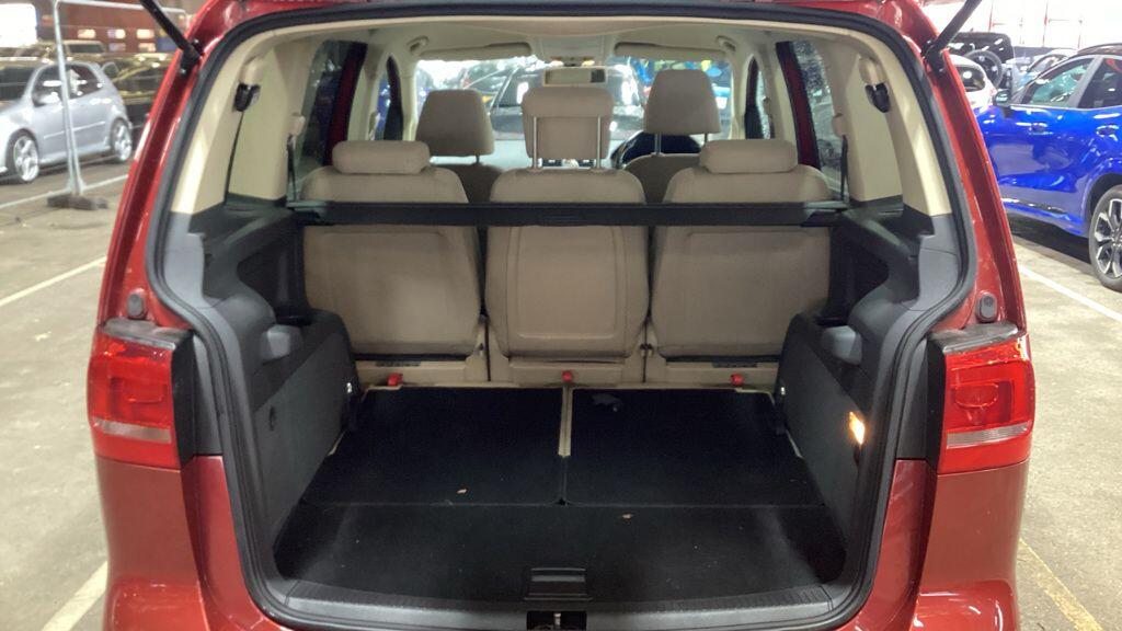 Used Volkswagen Touran 2011 for sale - 77799054: Photo 8