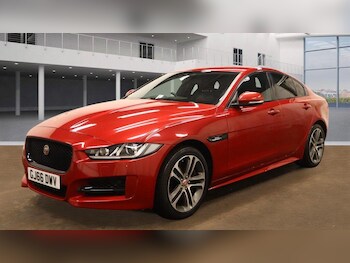 Used Jaguar XE 2016 for sale - 77683973: Photo