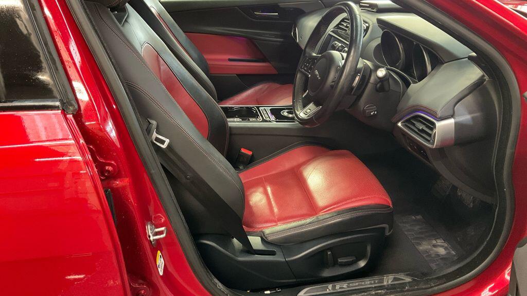 Used Jaguar XE for sale - 77683973: Photo 2