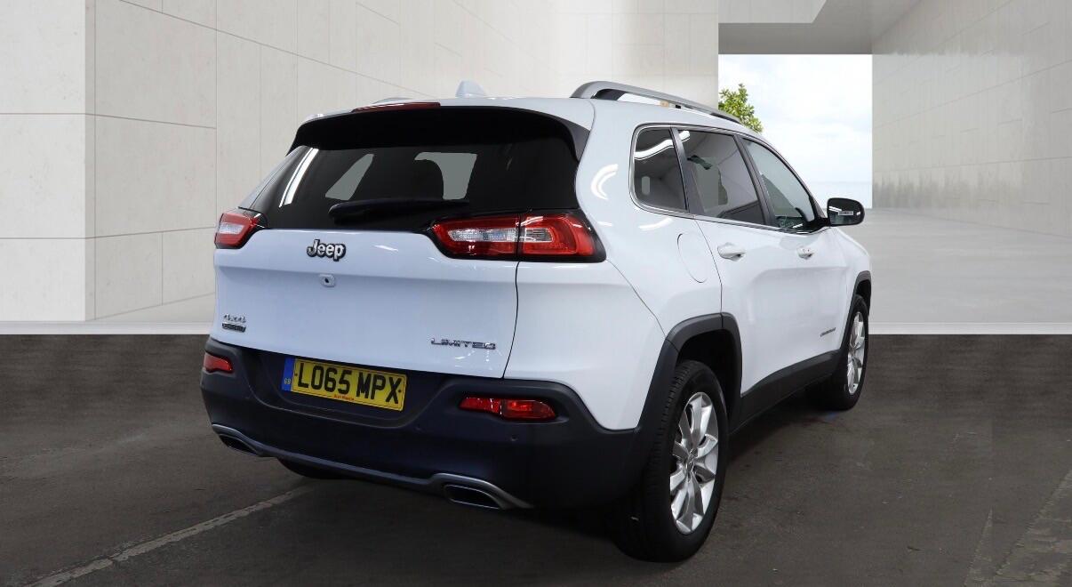 Used Jeep Cherokee 2015 for sale - 78100604: Photo 4