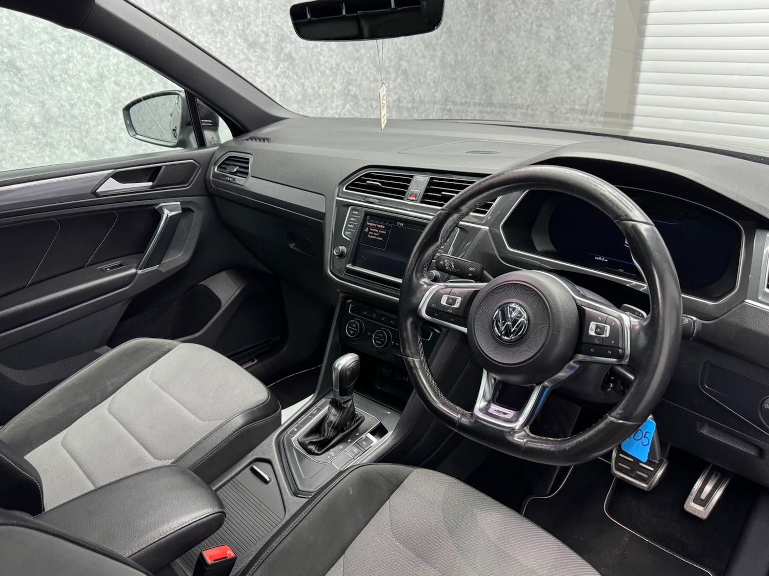 Used Volkswagen Tiguan for sale - 76727926: Photo 2