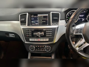 Used Mercedes-Benz M Class 2012 for sale - 77174544: Photo