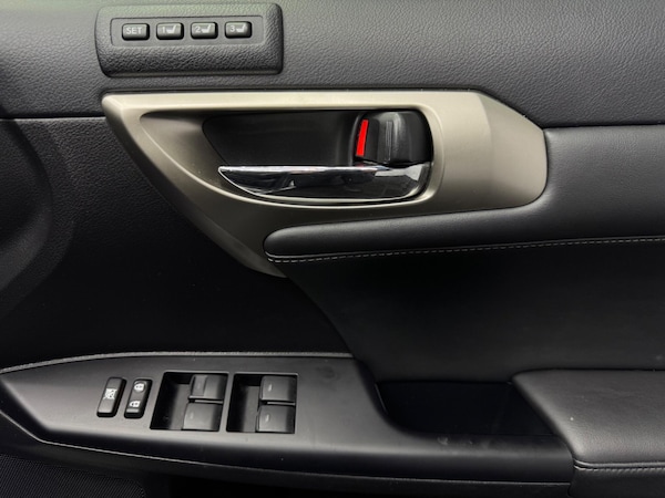 Used Lexus CT 2014 for sale - 75678237: Photo 34