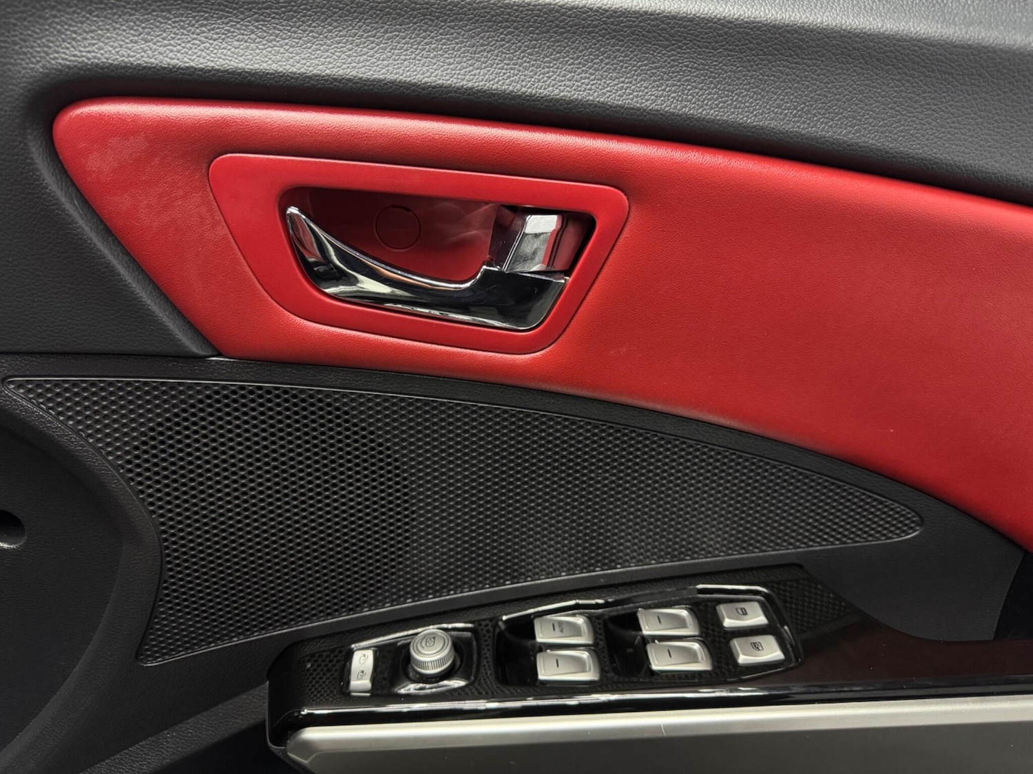 Used Ssangyong Tivoli 2017 for sale - 76440660: Photo 17