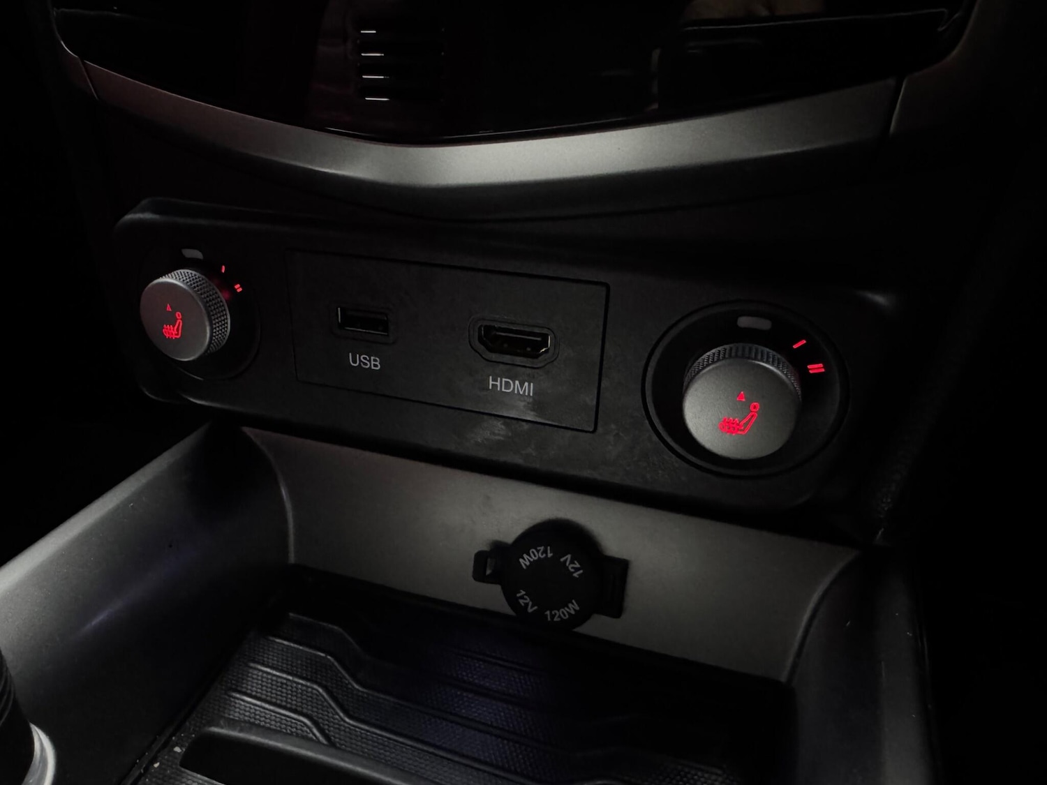 Used Ssangyong Tivoli 2017 for sale - 76440660: Photo 21